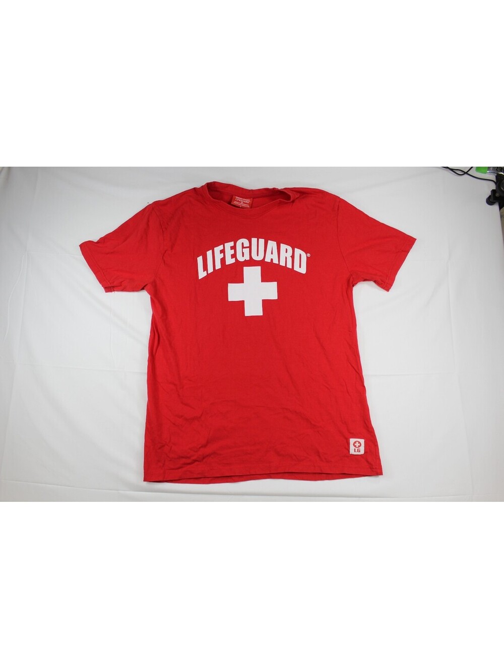 Lifeguard Red Cotton T-Shirt Size L - Fun Summer Style!